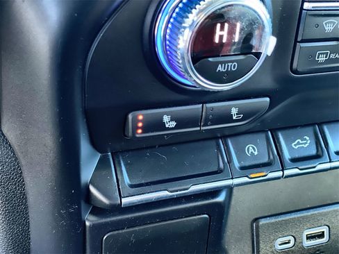 Used 2021 GMC Sierra 1500 Elevation image 27