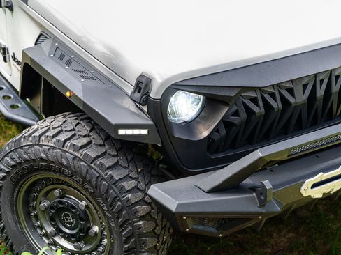Used 2022 Jeep Wrangler Unlimited Sport AWD/4WD image 15