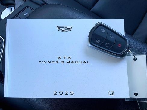 Certified 2025 Cadillac XT5 Premium Luxury FWD image 23