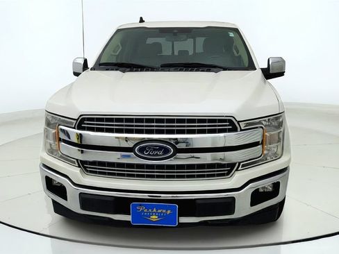 Used 2019 Ford F150 Lariat RWD image 2