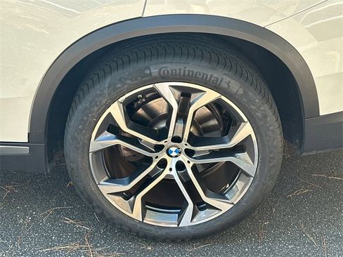 Used 2022 BMW X5 sDrive40i w/ Parking Assistance Package image 22
