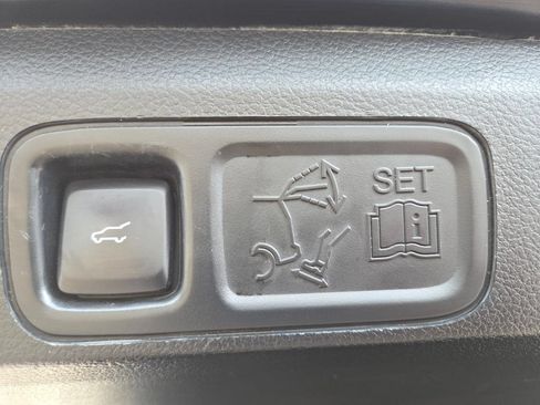 Used 2020 Ford Expedition Limited RWD image 15