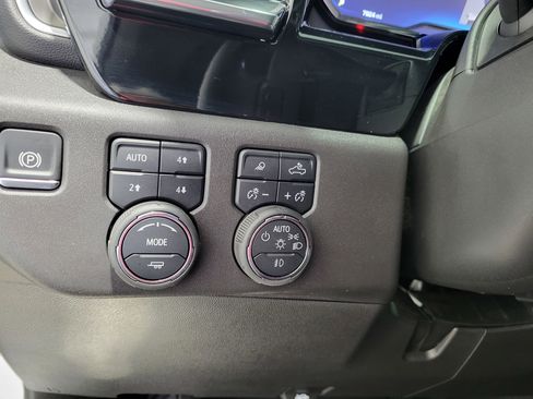 Certified 2025 Chevrolet Silverado 1500 LT Trail Boss w/ LT Trail Boss Premium Package image 30