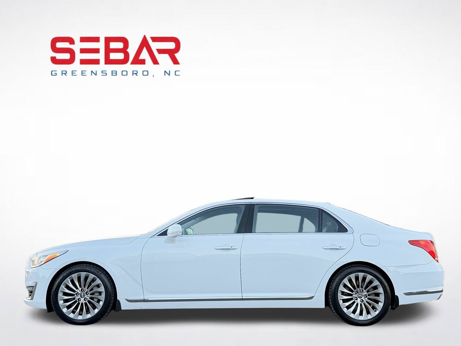 Used 2017 Genesis G90 3.3T Premium RWD image 12