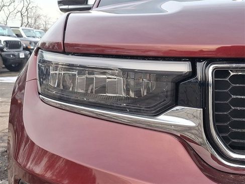 Certified 2023 Jeep Grand Cherokee Overland w/ Luxury Tech Group IV image 28