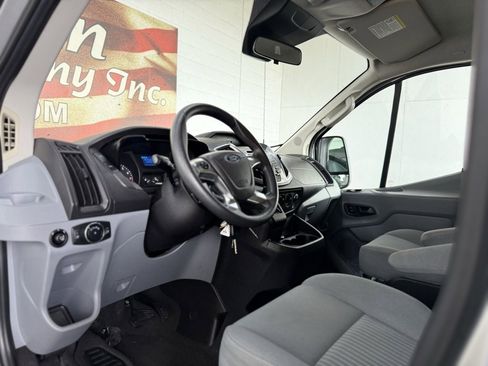 Used 2015 Ford Transit 150 XLT image 27
