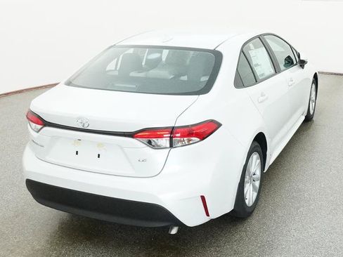 New 2026 Toyota Corolla LE w/ LE Premium Package FWD image 11