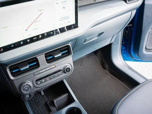 New 2025 Ford Maverick Lobo image 28