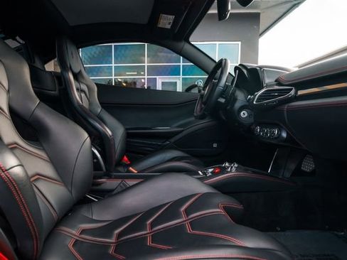 Used 2015 Ferrari 458 Italia Coupe image 36