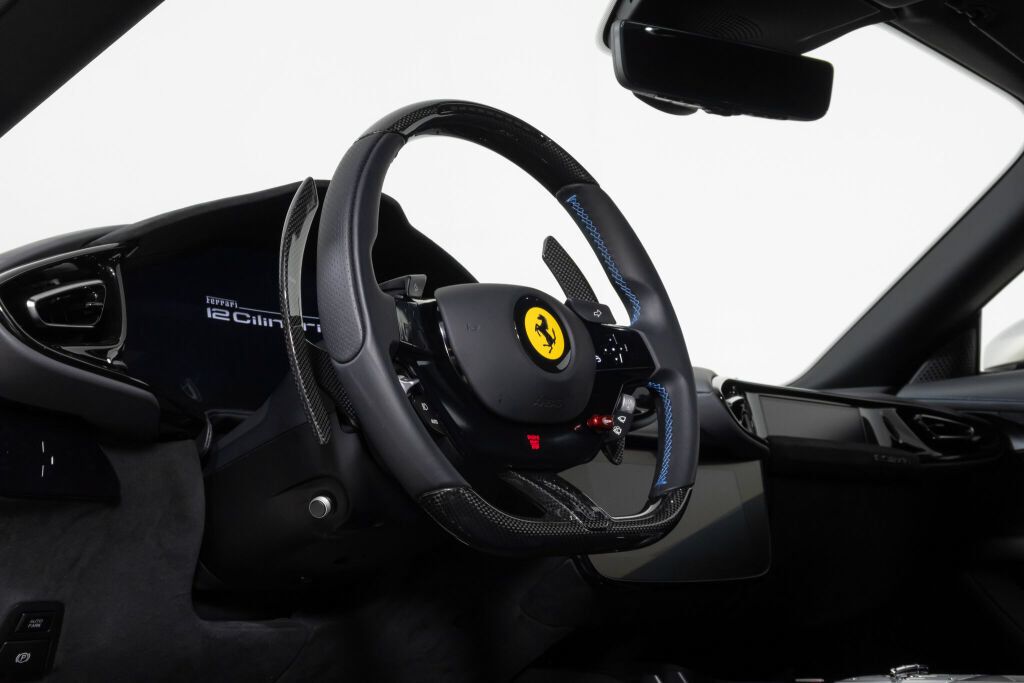 Used 2025 Ferrari 12Cilindri RWD image 5