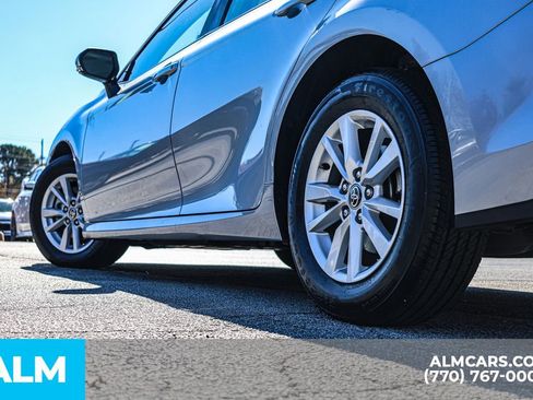 Used 2025 Toyota Camry LE image 17