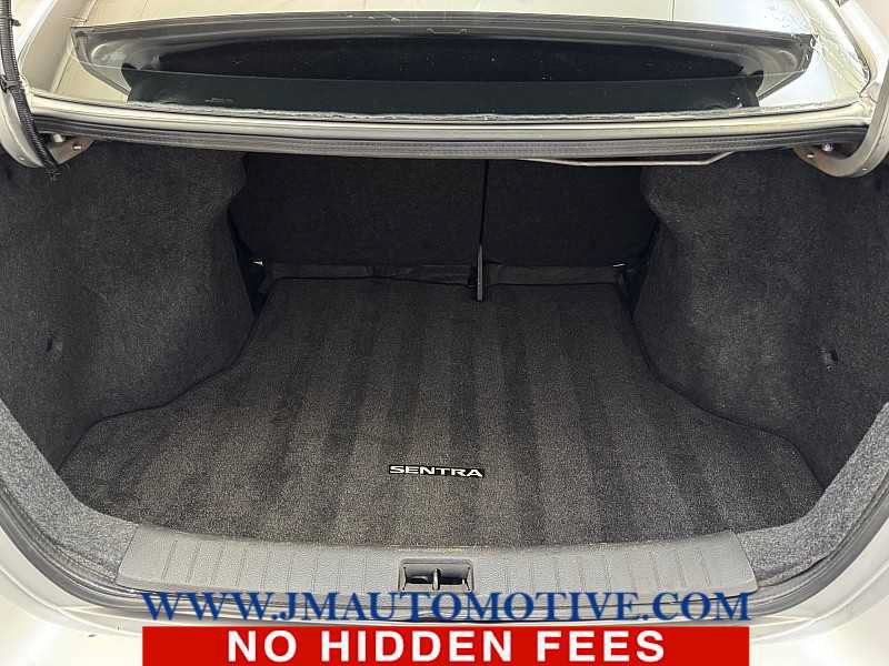 Used 2017 Nissan Sentra S FWD image 16