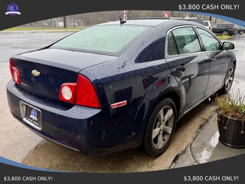 Used 2011 Chevrolet Malibu LT w/ Power Convenience Package image 4