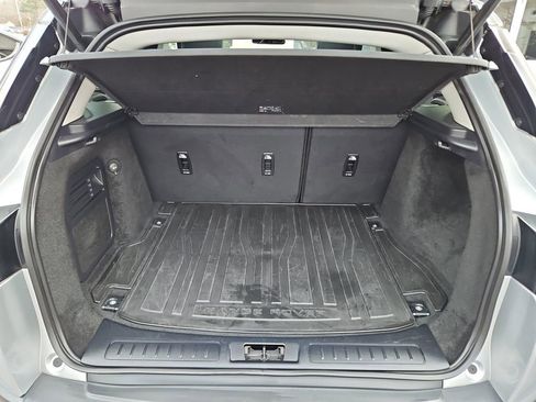 Used 2019 Land Rover Range Rover Evoque image 31