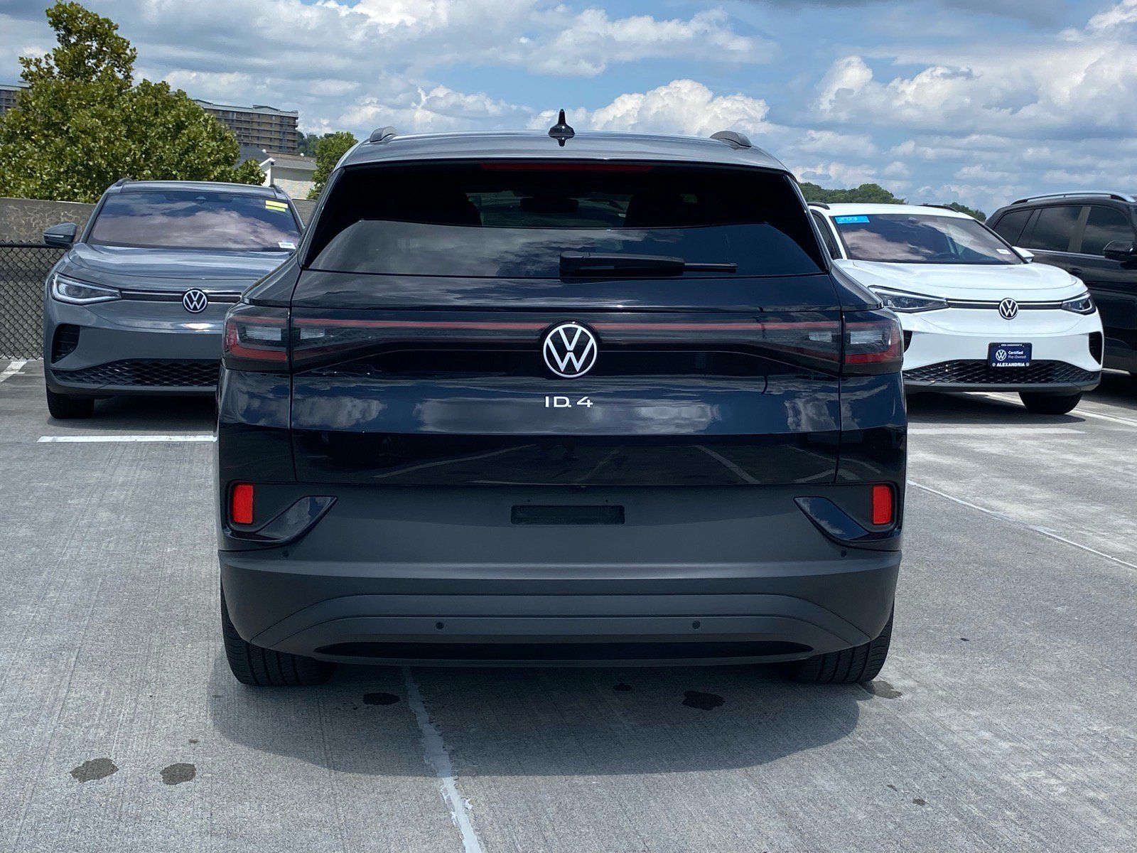 Used 2023 Volkswagen ID.4 Pro RWD image 4