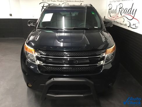Used 2015 Ford Explorer XLT w/ Equipment Group 202A image 4