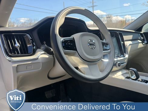 Certified 2025 Volvo V60 B5 Cross Country Plus AWD/4WD image 16