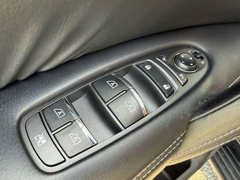 Used 2017 INFINITI QX80 Base image 30