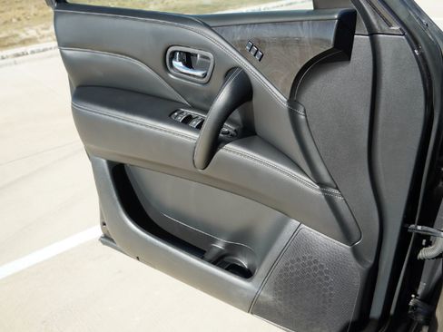 Certified 2024 INFINITI QX80 Luxe image 23