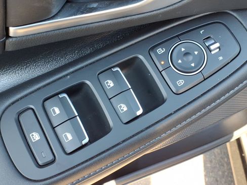 Certified 2025 Hyundai Sonata Limited FWD image 11