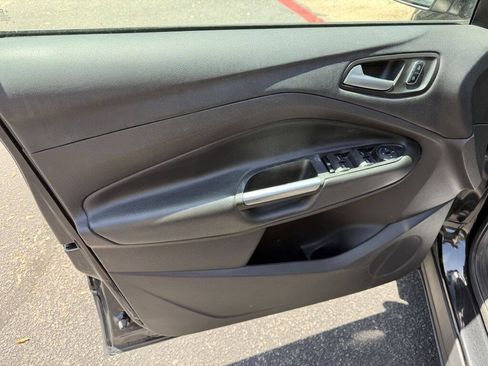 Used 2015 Ford Escape SE w/ Equipment Group 201A FWD image 5