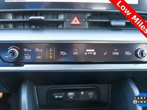 Used 2024 Kia Sportage EX image 23