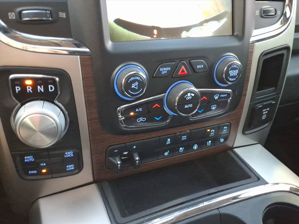 Used 2015 RAM 1500 Laramie w/ Convenience Group AWD/4WD image 26