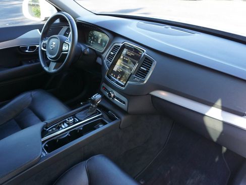 Used 2016 Volvo XC90 T5 Momentum AWD/4WD image 29