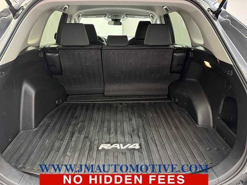 Used 2020 Toyota RAV4 XLE image 16