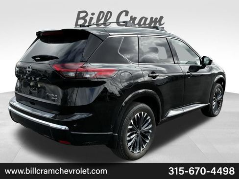Used 2025 Nissan Rogue Platinum w/ Platinum Premium Package AWD/4WD image 41