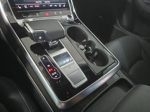 Certified 2025 Audi Q8 Premium Plus AWD/4WD image 20