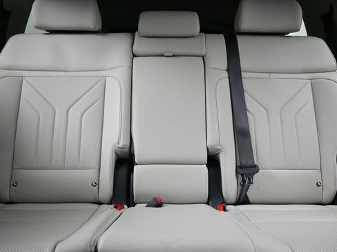 Certified 2026 Hyundai Santa Fe SEL AWD/4WD image 16