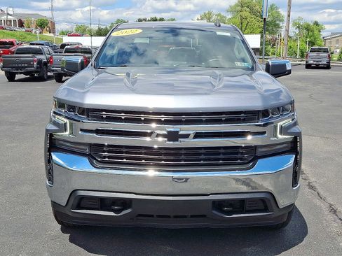 Used 2022 Chevrolet Silverado 1500 LT w/ Bed Protection Package AWD/4WD image 2