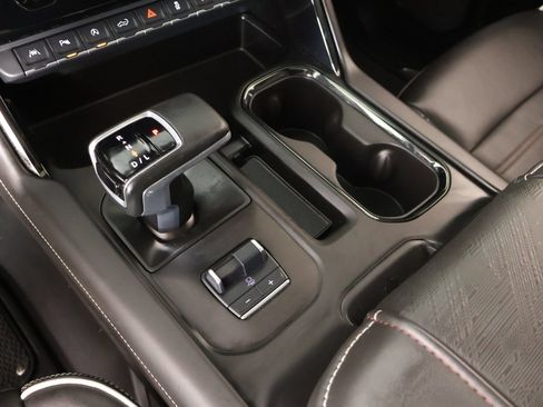 Used 2025 GMC Sierra 1500 AT4X AWD/4WD image 8