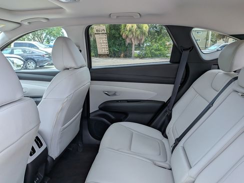 Used 2025 Hyundai Tucson SEL FWD image 15
