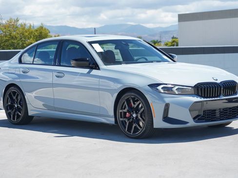 New 2026 BMW 330i Sedan w/ M Sport Package RWD image 3