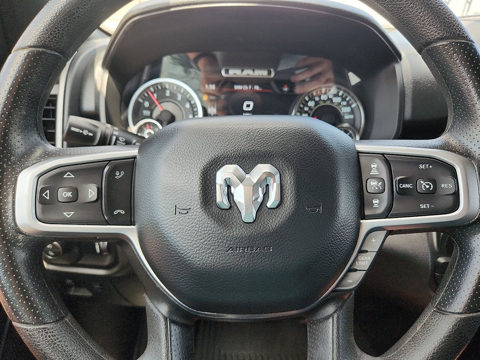 Used 2025 RAM 1500 Warlock AWD/4WD image 19