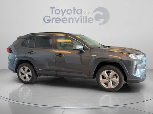 Certified 2021 Toyota RAV4 XLE Premium AWD/4WD image 7
