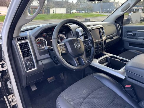 Used 2018 RAM 3500 Lone Star image 10