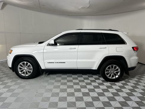 Used 2021 Jeep Grand Cherokee Laredo RWD image 5