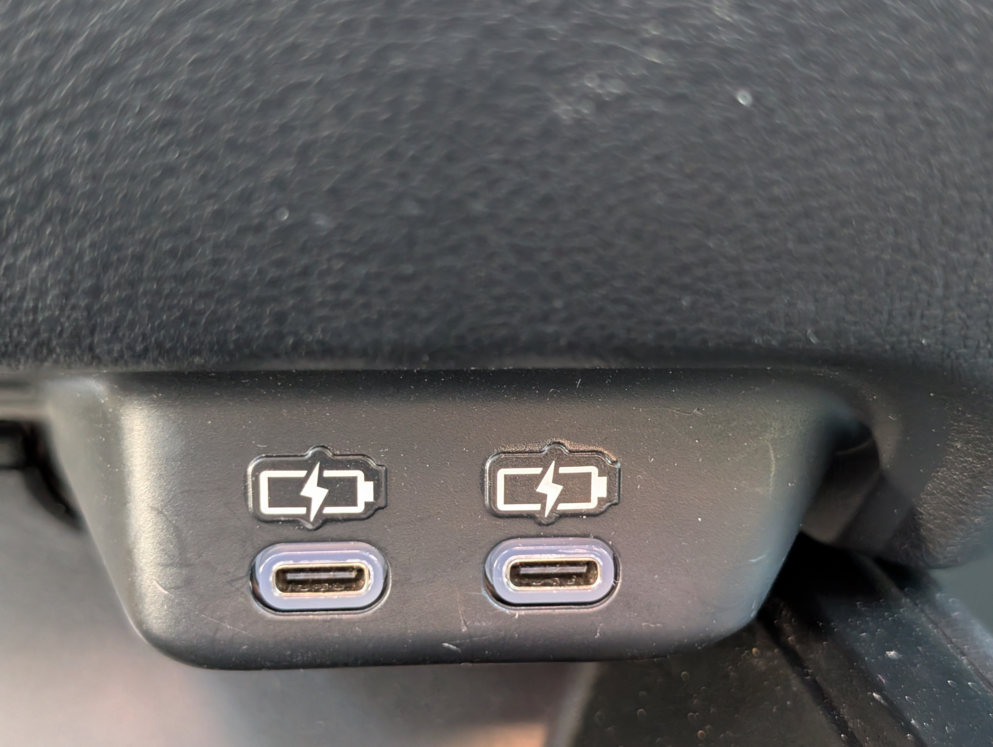 Used 2025 Lexus UX 300h AWD w/ Cold Area Package image 24