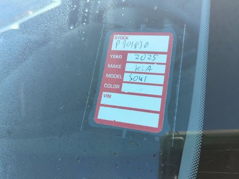 Certified 2024 Kia Soul LX image 9