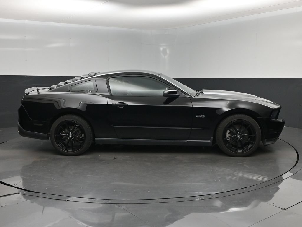 Used 2012 Ford Mustang GT Premium RWD image 2