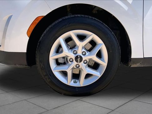 Used 2024 Kia Soul LX w/ Option Group 015 FWD image 10