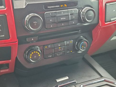 Used 2018 Ford F150 XL w/ Equipment Group 101A Mid AWD/4WD image 18