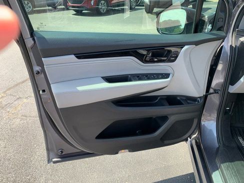 Used 2022 Honda Odyssey Elite image 11