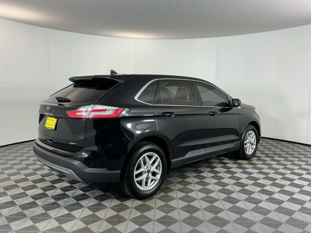 Used 2024 Ford Edge SEL AWD/4WD image 5