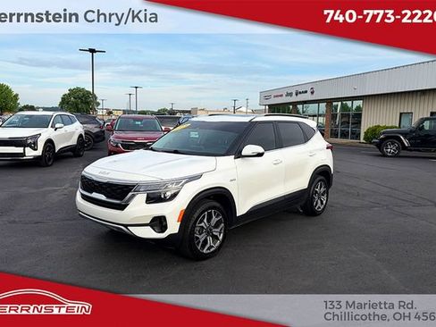Used 2023 Kia Seltos EX AWD/4WD image 3