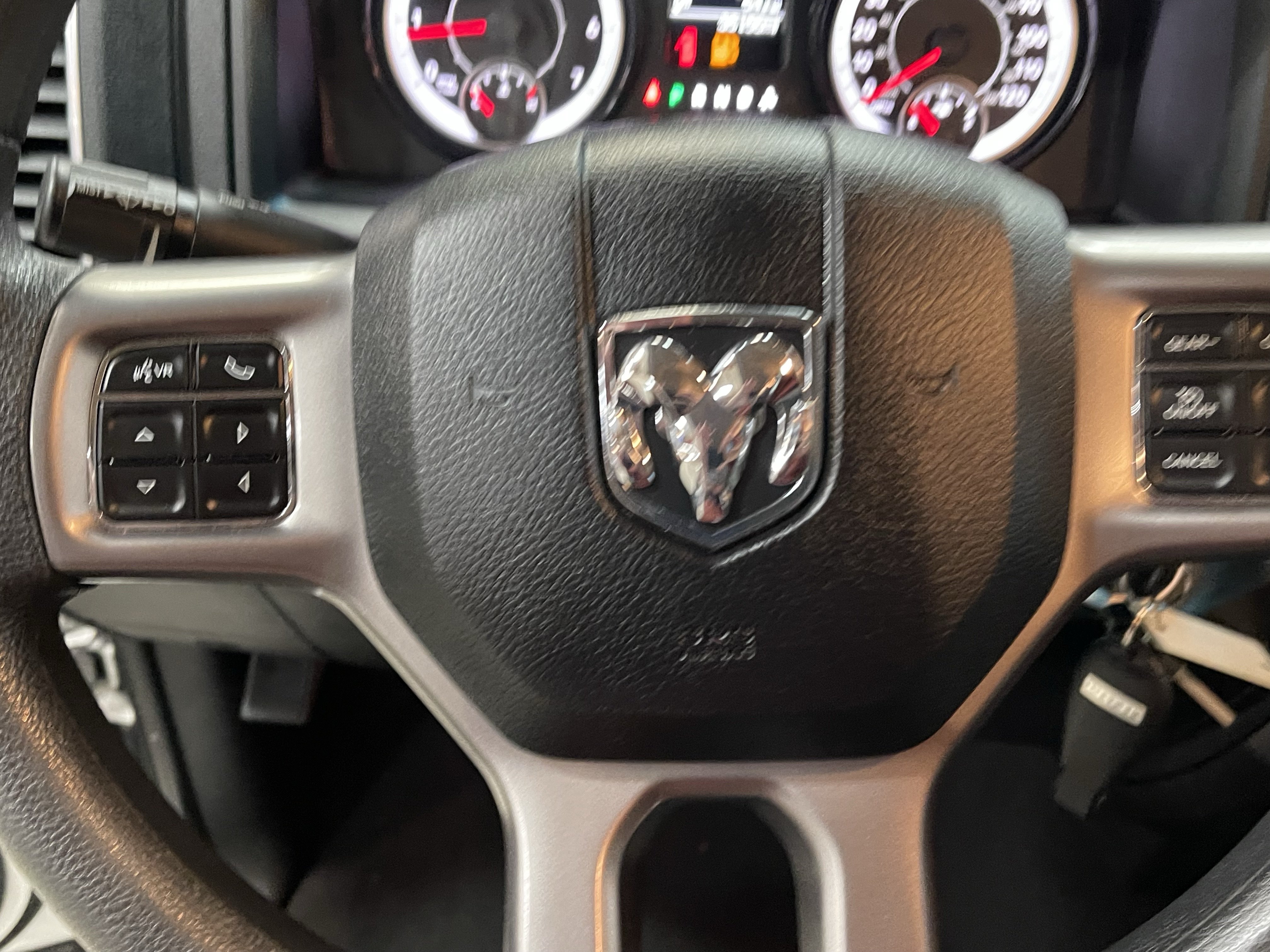 Certified 2022 RAM 1500 Classic SLT AWD/4WD image 16