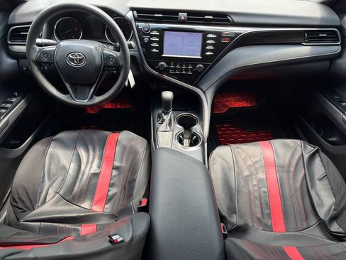 Used 2019 Toyota Camry LE FWD image 26